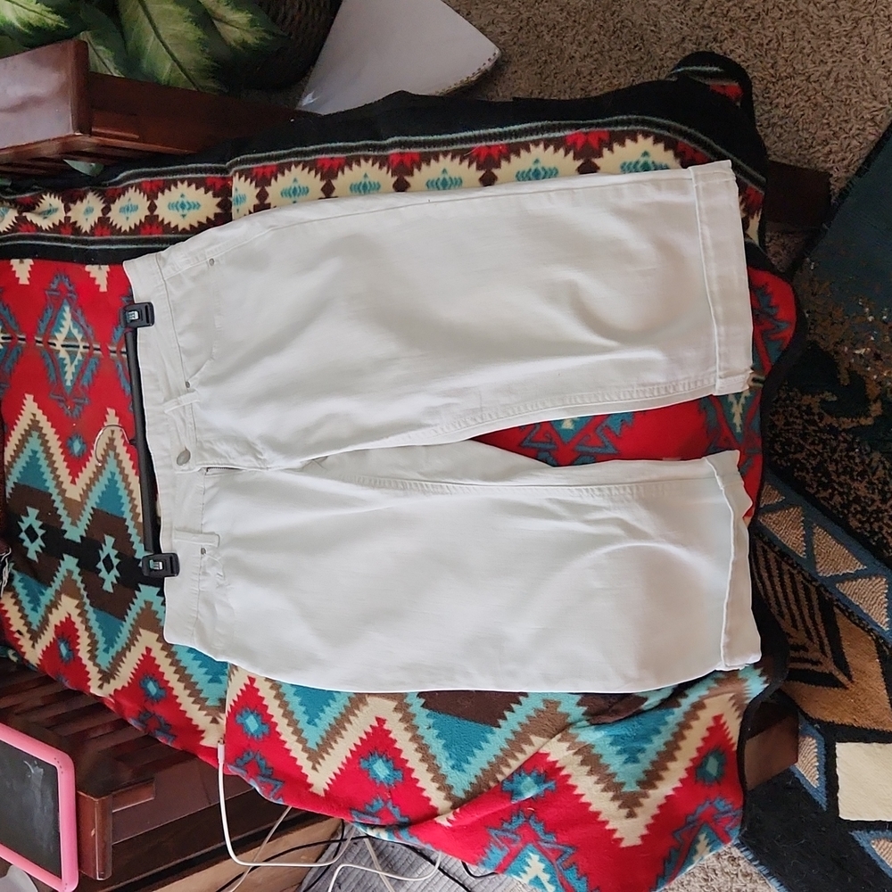 White denim capris size 12